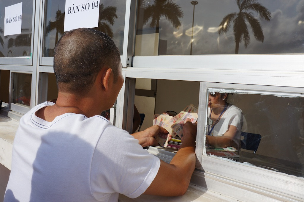 và nhanh chóng mua được vé