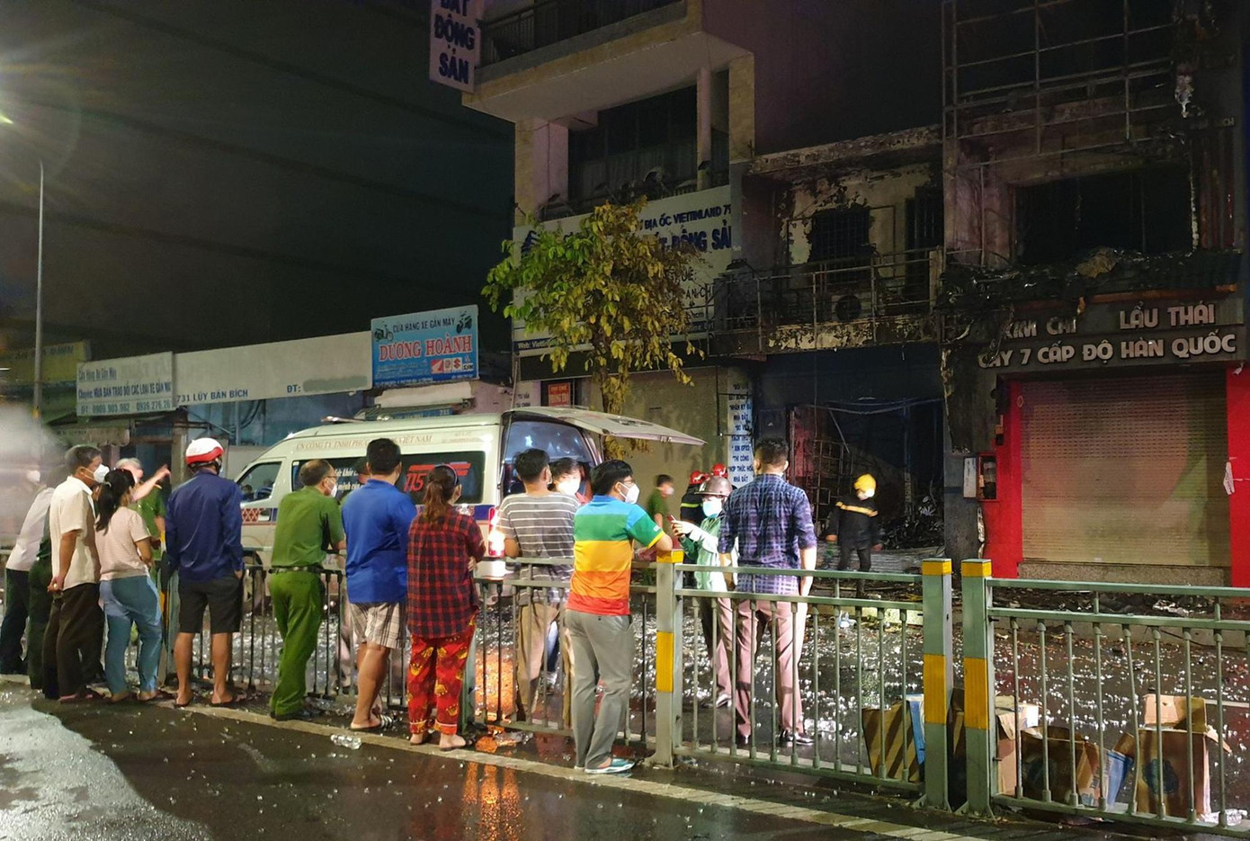 Hiện trường vụ cháy. Hiện trường vụ cháy.
