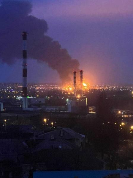 Hiện trường vụ cháy kho dầu. Ảnh: Telegram