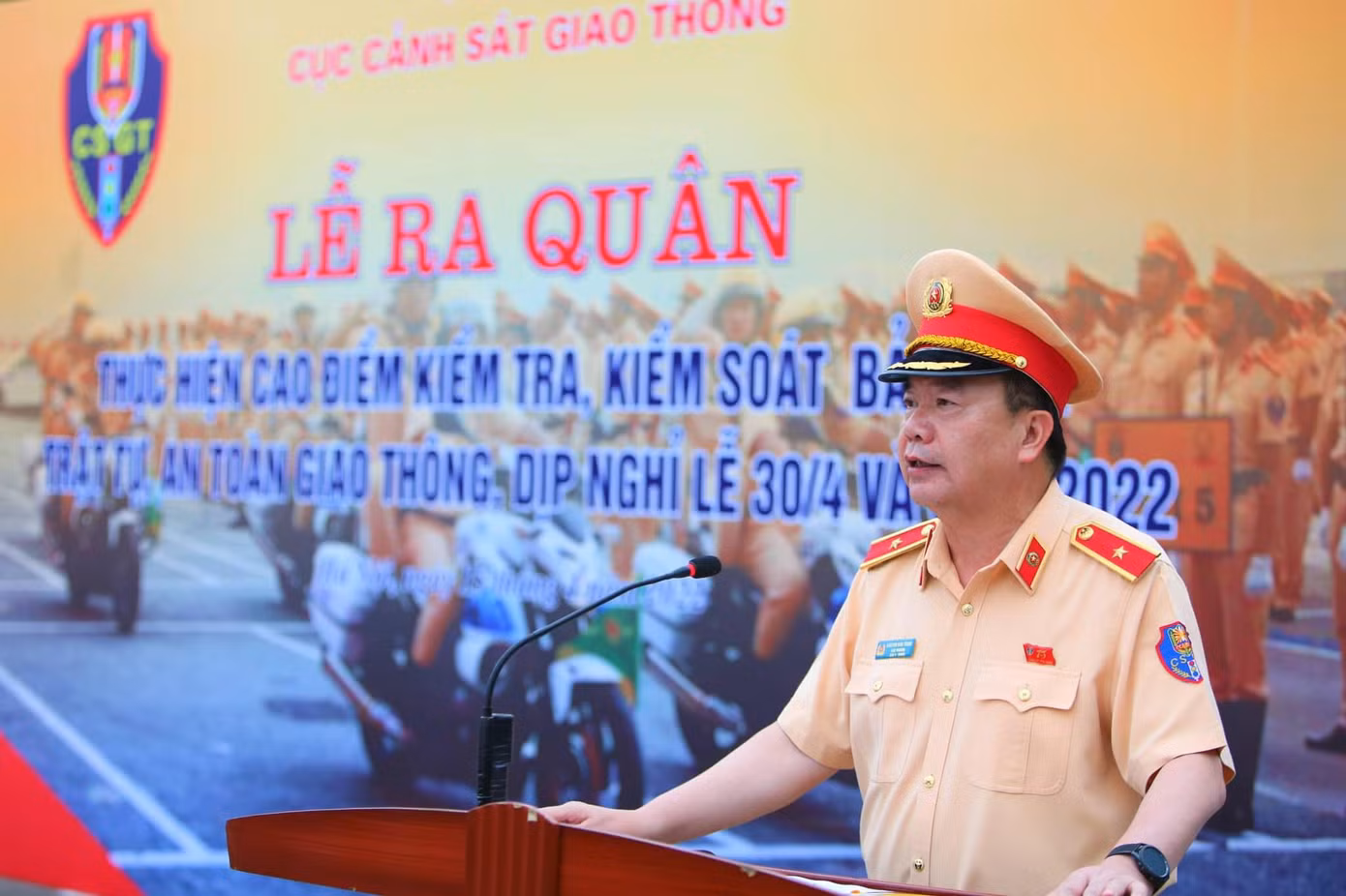 Thiếu tướng Nguyễn Văn Trung, Cục trưởng cục CSGT phát động lễ ra quân. Ảnh: Thanh Hà Thiếu tướng Nguyễn Văn Trung, Cục trưởng cục CSGT phát động lễ ra quân. Ảnh: Thanh Hà