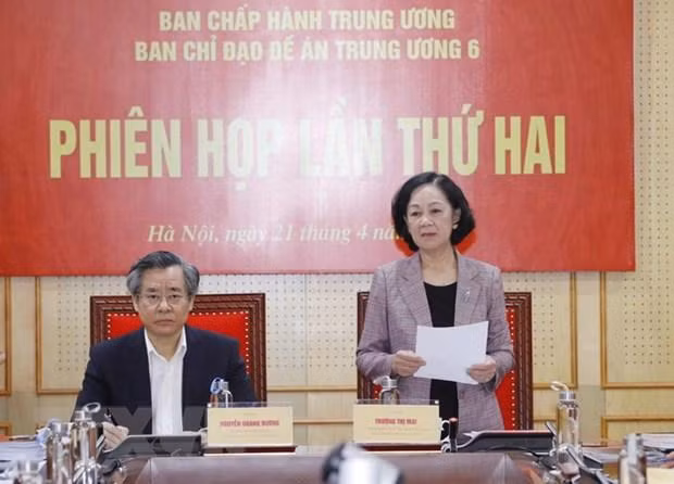 Bà Trương Thị Mai, Ủy viên Bộ Chính trị, Bí thư Trung ương Đảng, Trưởng Ban Tổ chức Trung ương, Trưởng Ban Chỉ đạo phát biểu. (Ảnh: Phương Hoa/TTXVN) Bà Trương Thị Mai, Ủy viên Bộ Chính trị, Bí thư Trung ương Đảng, Trưởng Ban Tổ chức Trung ương, Trưởng Ban Chỉ đạo phát biểu. (Ảnh: Phương Hoa/TTXVN)