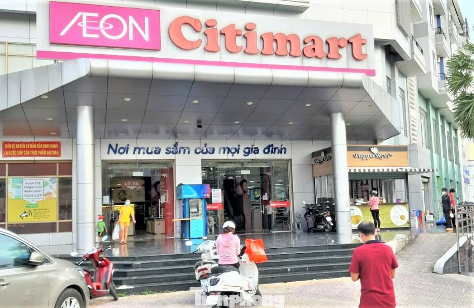 Trở về trạng thái bình thường mới, Bình Dương thực hiện xét nghiệm theo định kỳ “vùng xanh” 7 ngày/lần; các vùng khác 3 ngày/lần. Thực hiện với phương thức đến tận nhà dân hoặc chỉ tập trung từng nhóm nhỏ. Khuyến khích người dân tự xét nghiệm. Trở về trạng thái bình thường mới, Bình Dương thực hiện xét nghiệm theo định kỳ “vùng xanh” 7 ngày/lần; các vùng khác 3 ngày/lần. Thực hiện với phương thức đến tận nhà dân hoặc chỉ tập trung từng nhóm nhỏ. Khuyến khích người dân tự xét nghiệm.