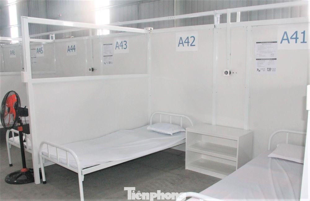 Bệnh viện dã chiến Thới Hòa (Bình Dương), nơi tiếp nhận điều trị 20.000 F0 đến nay đã trống giường. Trước đó, khi ca mắc COVID-19 ở Bình Dương ghi nhận cao mỗi ngày, khu điều trị này lên kế hoạch mở rộng với sức chứa lên đến 37.000 giường.
