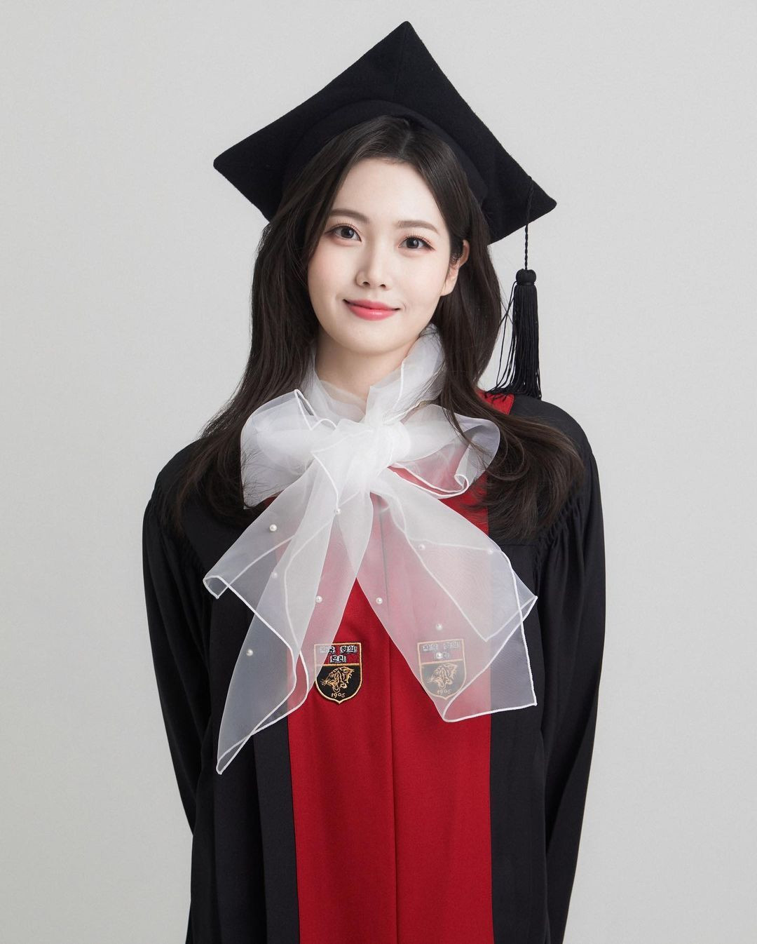 Lee Yeon Je đã tốt nghiệp khoa Ngôn ngữ và Văn học Pháp tại Đại học Hàn Quốc