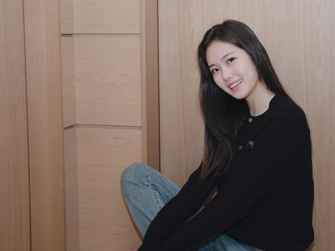 Nhan sắc trong sáng, ngọt ngào của Lee Yeon Je khiến nhiều người đau xót, tiếc nuối.