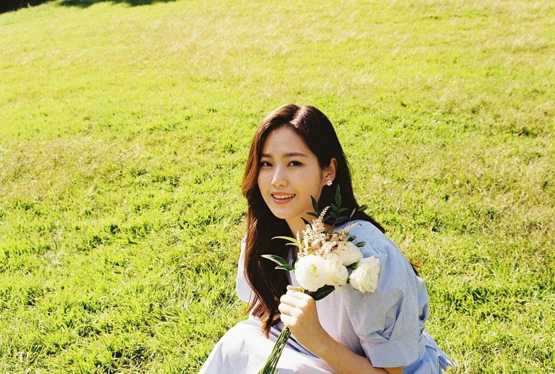 Nhan sắc trong sáng, ngọt ngào của Lee Yeon Je khiến nhiều người đau xót, tiếc nuối.