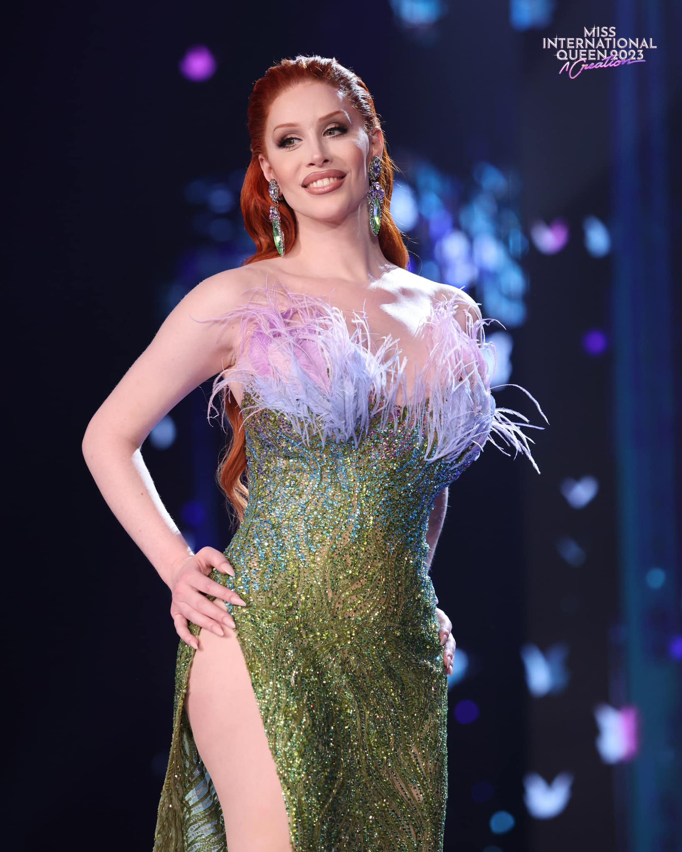 Có một số bình luận thậm chí gọi Melony Munro là "người cá", "thủy quái"...