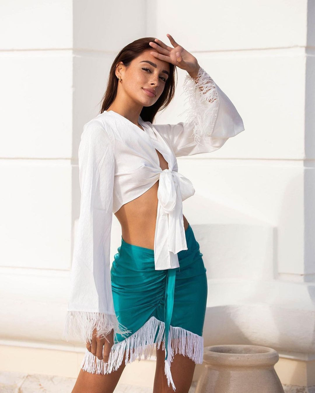 Khác với các đại diện Latinh khác, Paula Antonia Henríquez Vargas có hình thể được đánh giá thanh mảnh hơn nhưng vẫn quyến rũ, cuốn hút.