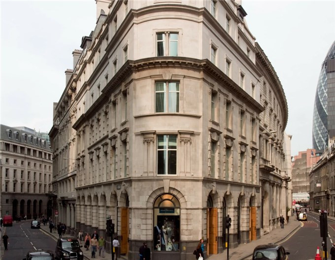 Tòa văn phòng tại Anh được một nhà đầu tư Việt mua lại. Tòa văn phòng tại Anh được một nhà đầu tư Việt mua lại.