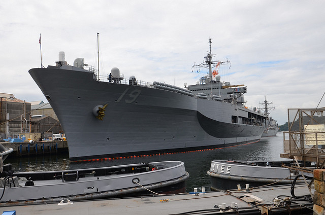 Tàu chỉ huy hạm đội 7 Mỹ LCC-19 USS “Blue Ridge”