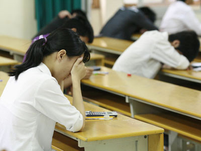 Bộ GD&ĐT cho biết sẽ nghiên cứu đổi mới thi cử trong lộ trình đổi mới căn bản, toàn diện Ảnh: Hồng Vĩnh. Bộ GD&ĐT cho biết sẽ nghiên cứu đổi mới thi cử trong lộ trình đổi mới căn bản, toàn diện Ảnh: Hồng Vĩnh