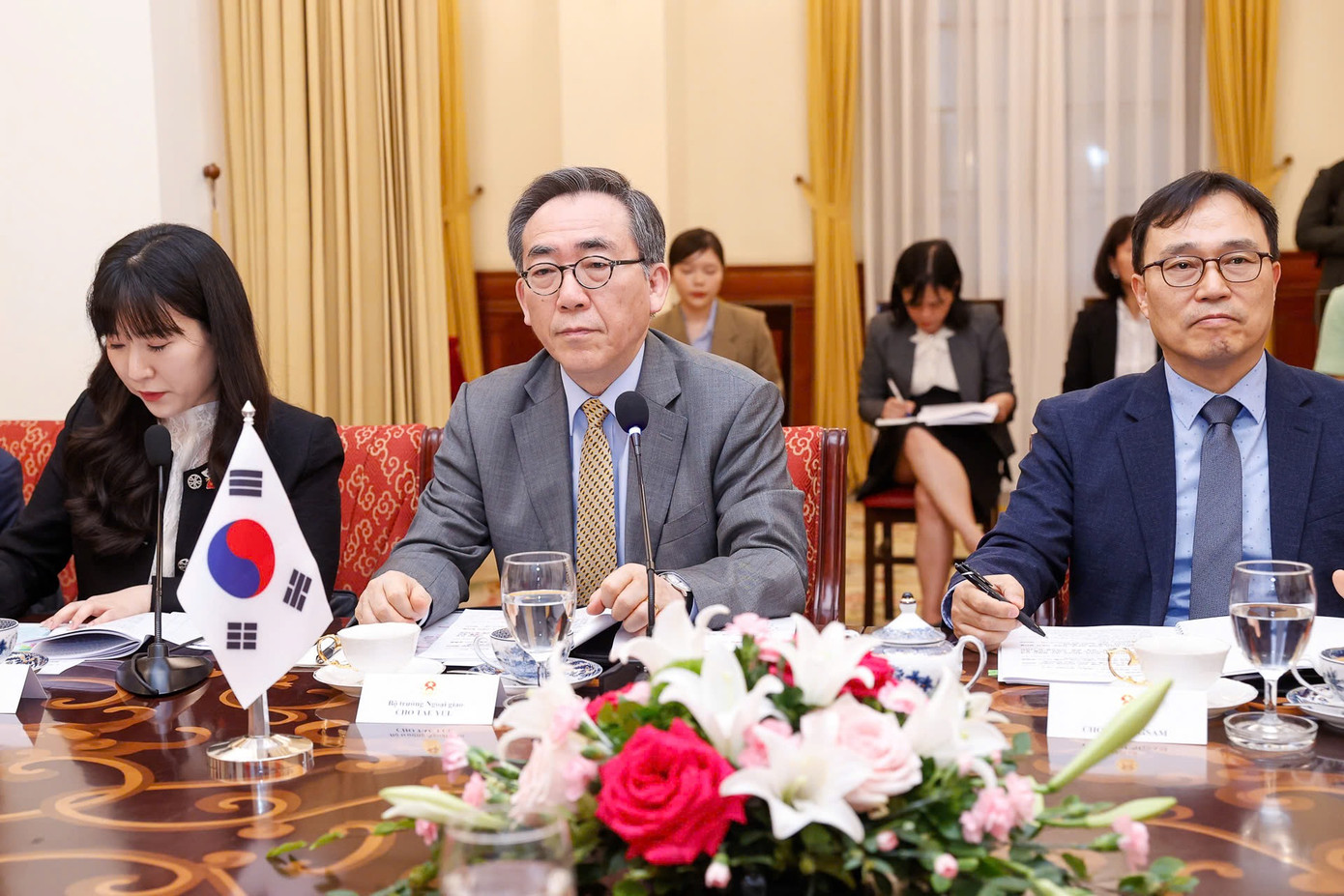 Bộ trưởng Ngoại giao Hàn Quốc Cho Tae-yul trong cuộc hội đàm. Ảnh: Phạm Hải Bộ trưởng Ngoại giao Hàn Quốc Cho Tae-yul trong cuộc hội đàm. Ảnh: Phạm Hải