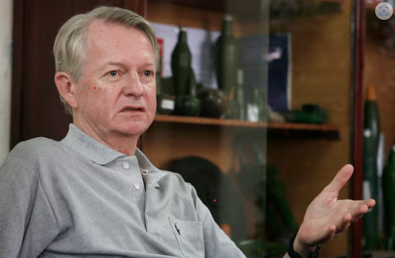 Ông Chuck Searcy vẫn nhớ những thời khắc mang tính bước ngoặt trong cuộc kháng chiến chống Mỹ của Việt Nam. (Ảnh: Reuters) Ông Chuck Searcy vẫn nhớ những thời khắc mang tính bước ngoặt trong cuộc kháng chiến chống Mỹ của Việt Nam. (Ảnh: Reuters)