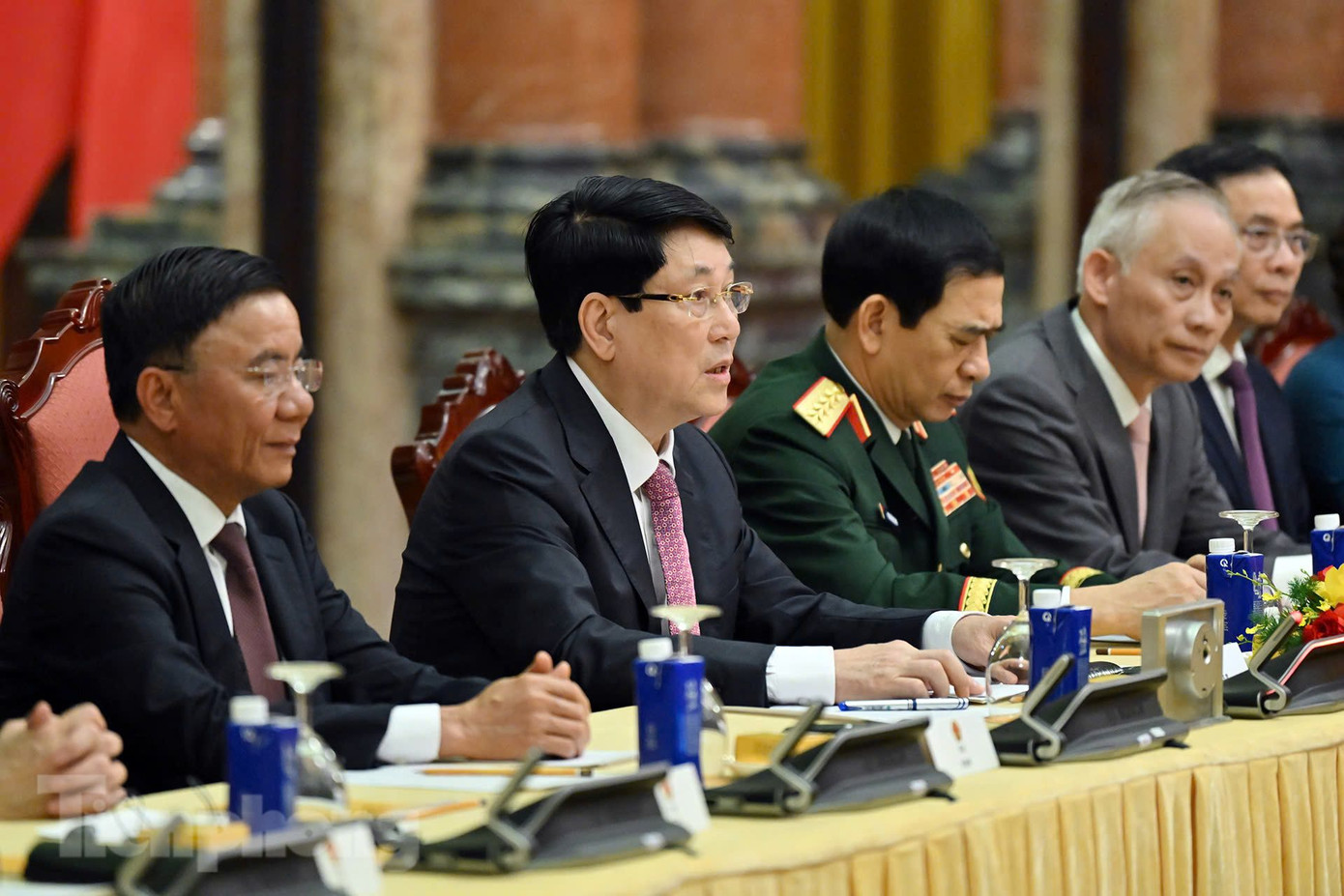 Chủ tịch nước Lương Cường trong cuộc hội đàm với Tổng Bí thư, Chủ tịch nước Trung Quốc Tập Cận Bình. Ảnh: Nhật Minh Chủ tịch nước Lương Cường trong cuộc hội đàm với Tổng Bí thư, Chủ tịch nước Trung Quốc Tập Cận Bình. Ảnh: Nhật Minh