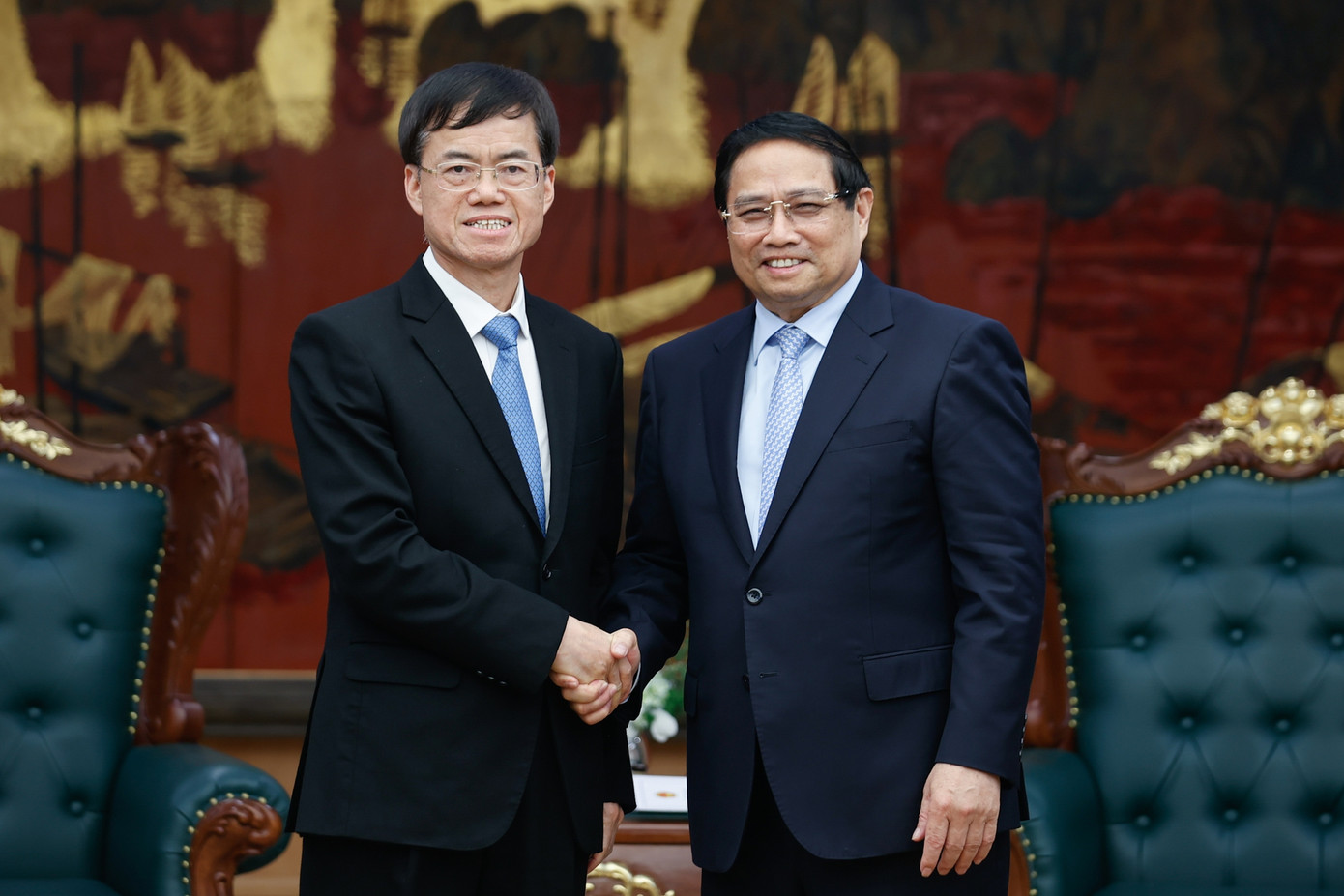 Thủ tướng Phạm Minh Chính tiếp Bộ trưởng Bộ Công tác về quân nhân xuất ngũ Trung Quốc Bùi Kim Giai. Ảnh: VGP Thủ tướng Phạm Minh Chính tiếp Bộ trưởng Bộ Công tác về quân nhân xuất ngũ Trung Quốc Bùi Kim Giai. Ảnh: VGP