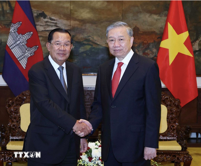 Tổng Bí thư Tô Lâm và Chủ tịch CPP Hun Sen. Ảnh: TTXVN
