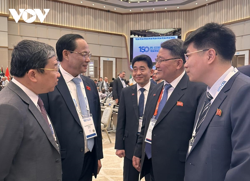 Phó Chủ tịch Quốc hội Trần Quang Phương gặp Phó Chủ tịch Hội đồng nhân dân tối cao Triều Tiên Maeng Kyung Il. (Ảnh: VOV) Phó Chủ tịch Quốc hội Trần Quang Phương gặp Phó Chủ tịch Hội đồng nhân dân tối cao Triều Tiên Maeng Kyung Il. (Ảnh: VOV)