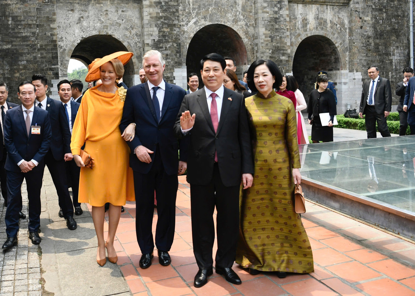 Chủ tịch nước Lương Cường và Phu nhân Nguyễn Thị Minh Nguyệt cùng Nhà vua Bỉ Philippe và Hoàng hậu Mathilde trong chuyến thăm Hoàng thành Thăng Long. (Ảnh: Như Ý) Chủ tịch nước Lương Cường và Phu nhân Nguyễn Thị Minh Nguyệt cùng Nhà vua Bỉ Philippe và Hoàng hậu Mathilde trong chuyến thăm Hoàng thành Thăng Long. (Ảnh: Như Ý)