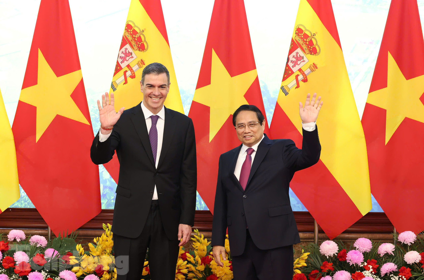 Thủ tướng Phạm Minh Chính và Thủ tướng Tây Ban Nha Pedro Sánchez. (Ảnh: Như Ý) Thủ tướng Phạm Minh Chính và Thủ tướng Tây Ban Nha Pedro Sánchez. (Ảnh: Như Ý)
