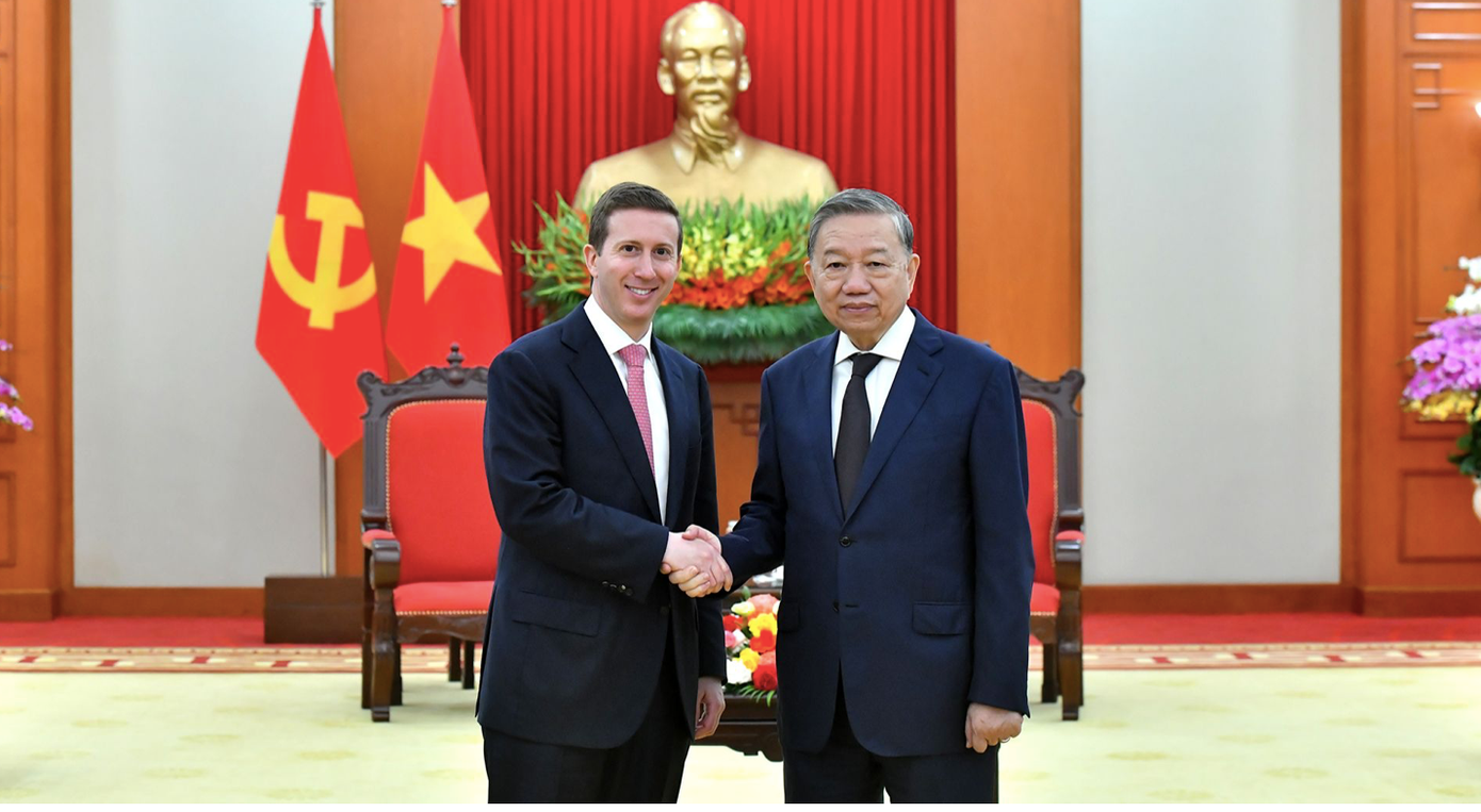 Tổng Bí thư Tô Lâm tiếp Tổng Giám đốc Quỹ Warburg Pincus. (Ảnh: Nhandan) Tổng Bí thư Tô Lâm tiếp Tổng Giám đốc Quỹ Warburg Pincus. (Ảnh: Nhandan)