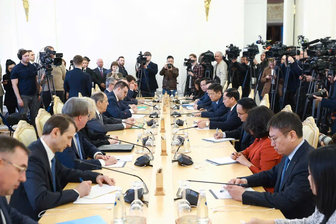 Cuộc hội đàm ngày 2/4. (Nguồn: Mofa) Cuộc hội đàm ngày 2/4. (Nguồn: Mofa)