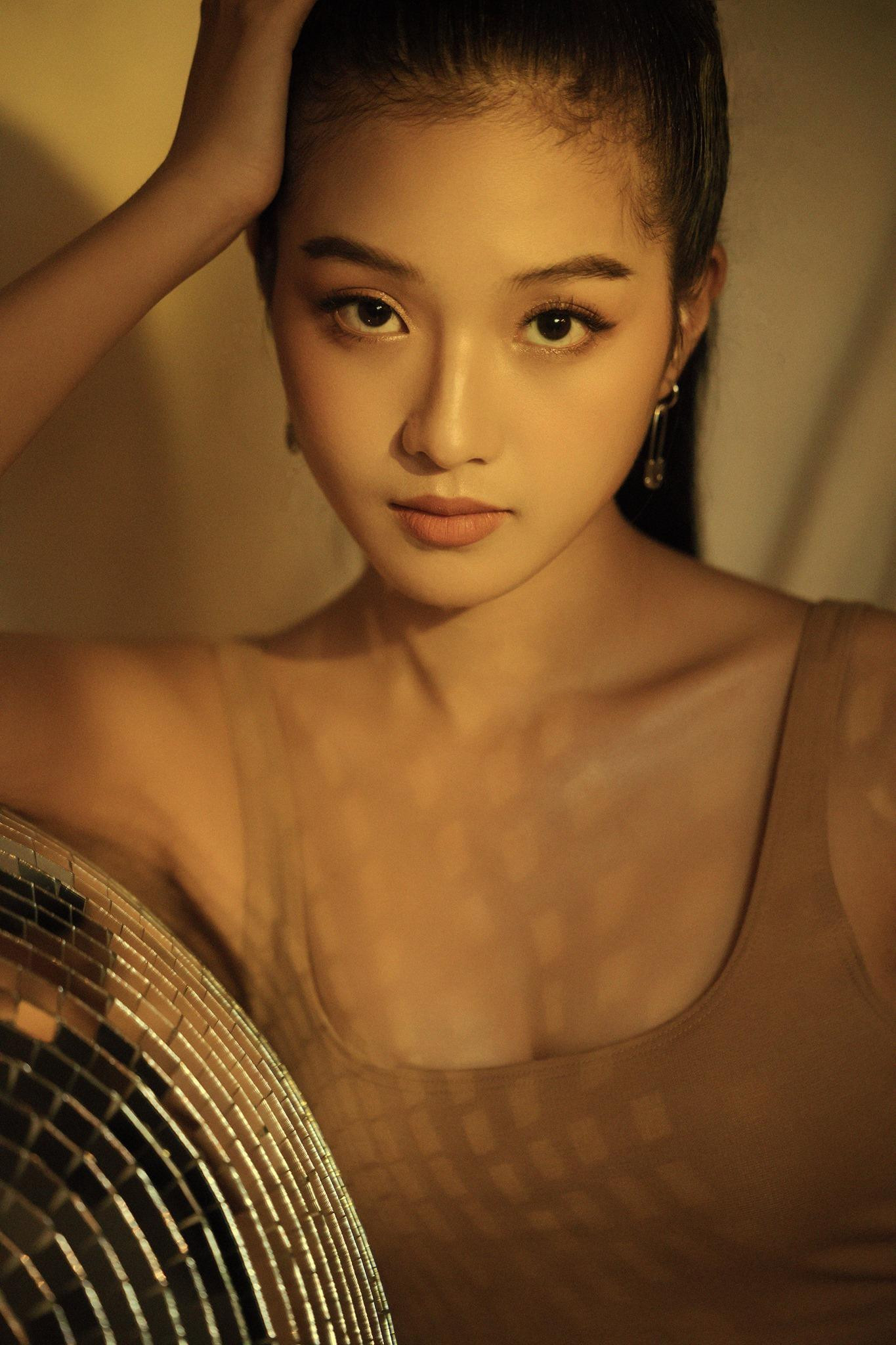 Bích Ngọc từng tham gia "Nhà trọ Balanha", "Tình yêu và tham vọng", "Cậu Vàng", "Đi qua mùa hạ", "Tình khúc bạch dương", "Thạch Thảo"...