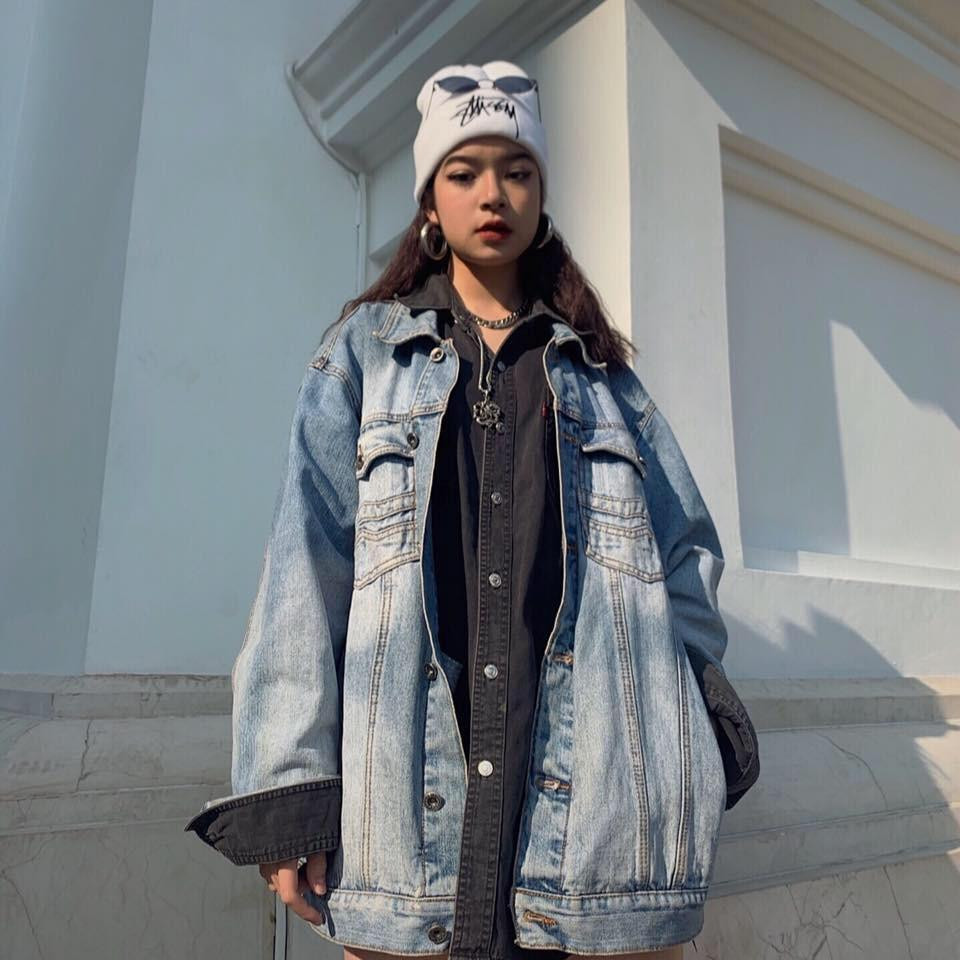 “Tôi để ý thấy mỗi khi xem phim ba rất tập trung, ít nói, thi thoảng còn khóc theo nhân vật khi xem. À! Hoá ra là cái lửa nghề trong ba còn rất lớn. Tôi rất sợ nhìn thấy ba buồn, nên không chỉ tôi mà cả mẹ và anh em của tôi đều động viên thôi thúc ba đi đóng phim. Từ lúc em còn bé tí cho đến bây giờ, khi được nhìn thấy ba trên phim tôi cảm thấy thật sự rất hạnh phúc và tự hào rất nhiều về ba”- Võ Hoài Anh trải lòng.