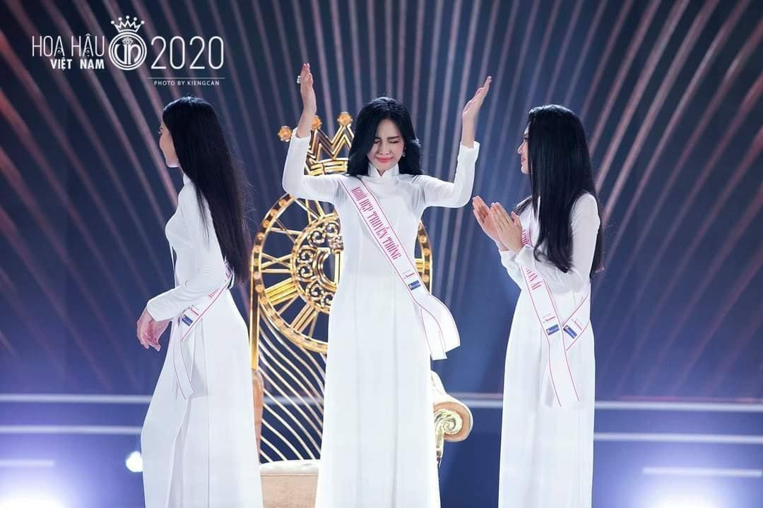 Hoa hậu Đỗ Thị Hà cho biết, cô đang cố gắng tự học, tự tìm hiểu những thứ mình có thể tự chuẩn bị được cho cuộc thi Miss World.