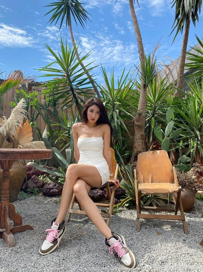 Nhan sắc của Joanna Zheng. Ảnh: Weibo.