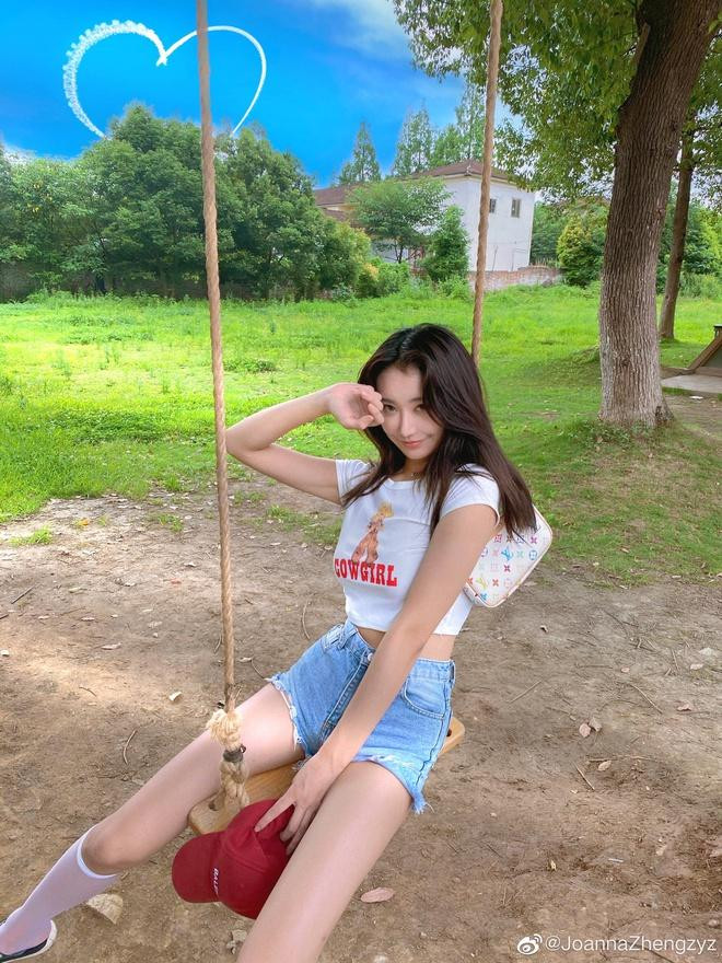 Nhan sắc của Joanna Zheng. Ảnh: Weibo.