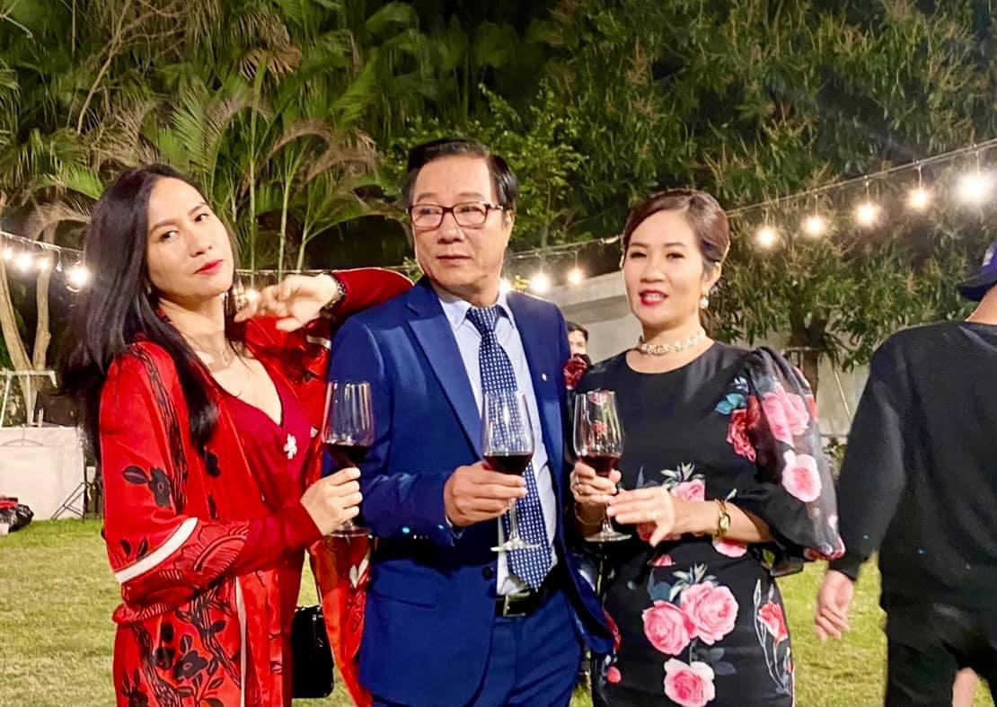 Từ trái qua: diễn viên Trúc Mai, NSND Trọng Trinh và diễn viên Nguyệt Hằng.