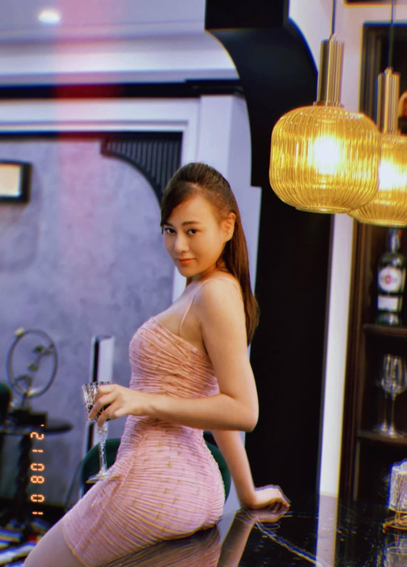 Không ít khán giả kì vọng, Nam sẽ “lột xác” trên phim để không bị lép vế trước những nhân vật nữ khác như Thiên Nga (Việt Hoa) hay Khánh Thy (Thu Quỳnh). Không ít khán giả kì vọng, Nam sẽ “lột xác” trên phim để không bị lép vế trước những nhân vật nữ khác như Thiên Nga (Việt Hoa) hay Khánh Thy (Thu Quỳnh).