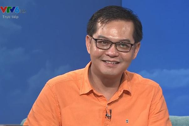 NSND Trung Hiếu là khách mời của chương trình Bữa trưa vui vẻ ngày 20/8.