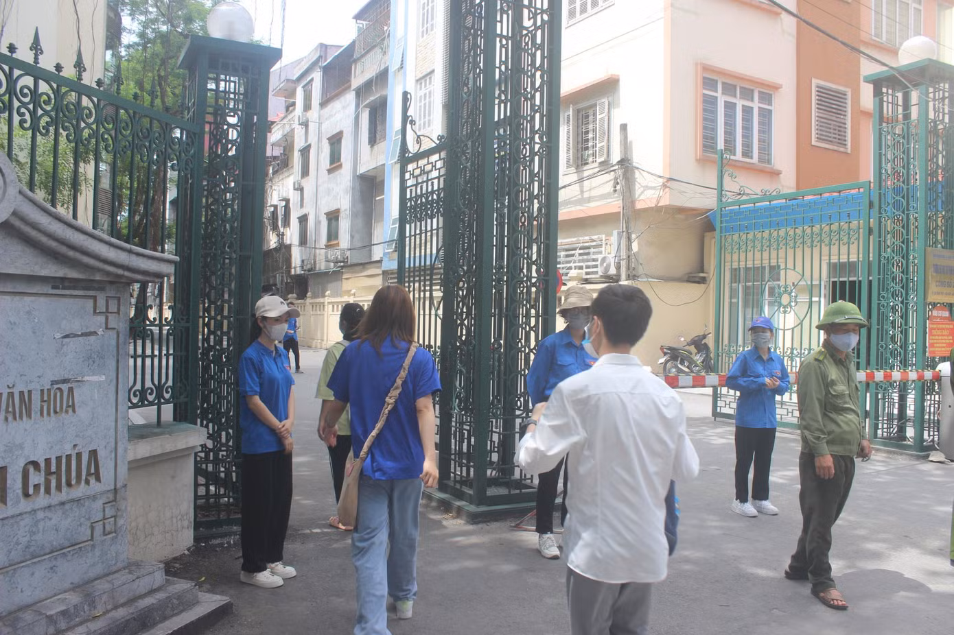Chiều 8/7, thí sinh làm bài thi môn Ngoại ngữ trong 60 phút. Sáng 9/7 là buổi thi dự phòng.