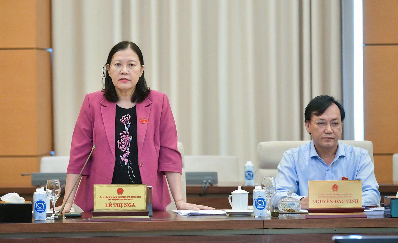 Bà Lê Thị Nga - Chủ nhiệm Ủy ban Tư pháp Bà Lê Thị Nga - Chủ nhiệm Ủy ban Tư pháp