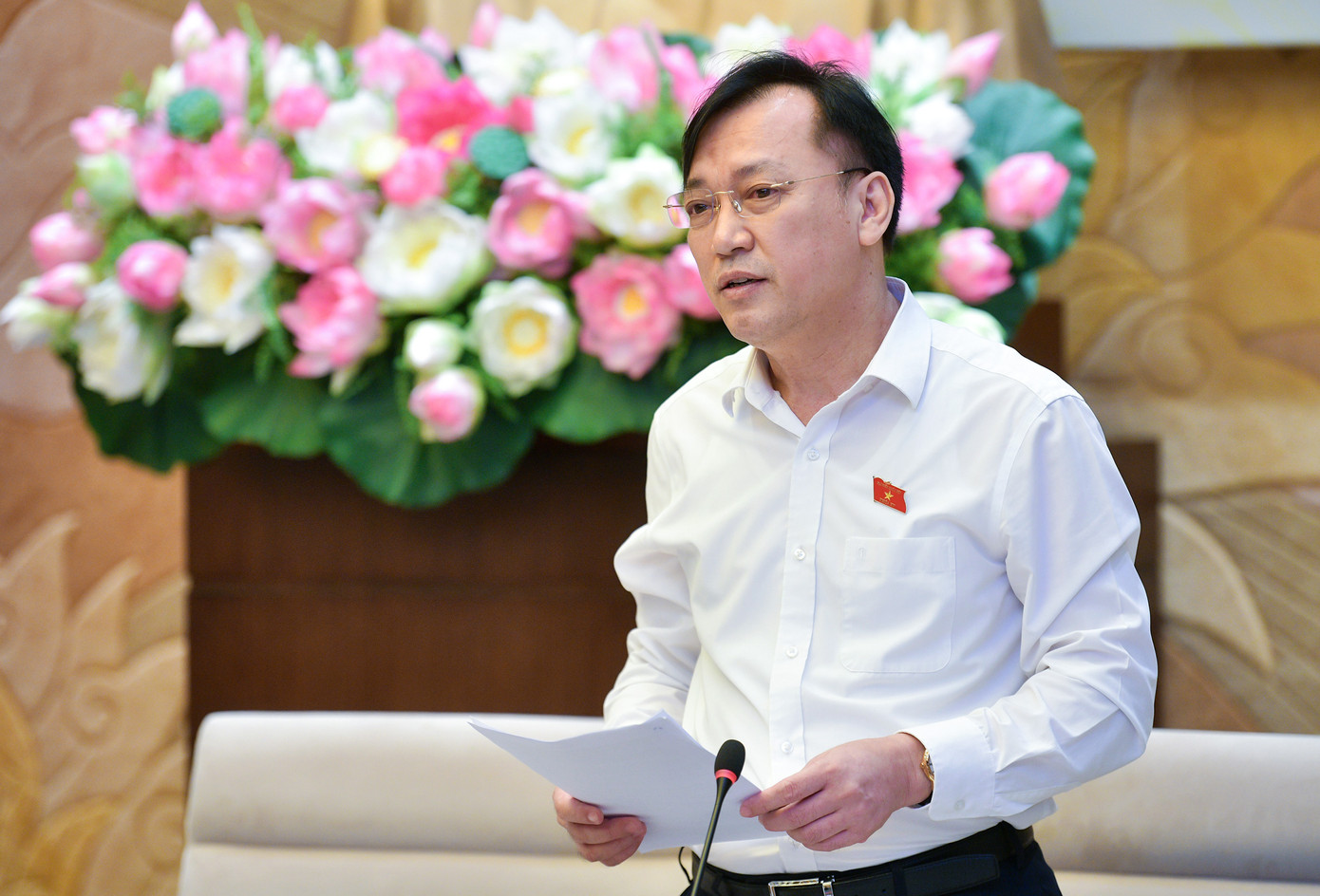 Phó Chủ nhiệm Ủy ban Văn hóa, Giáo dục Phan Viết Lượng.