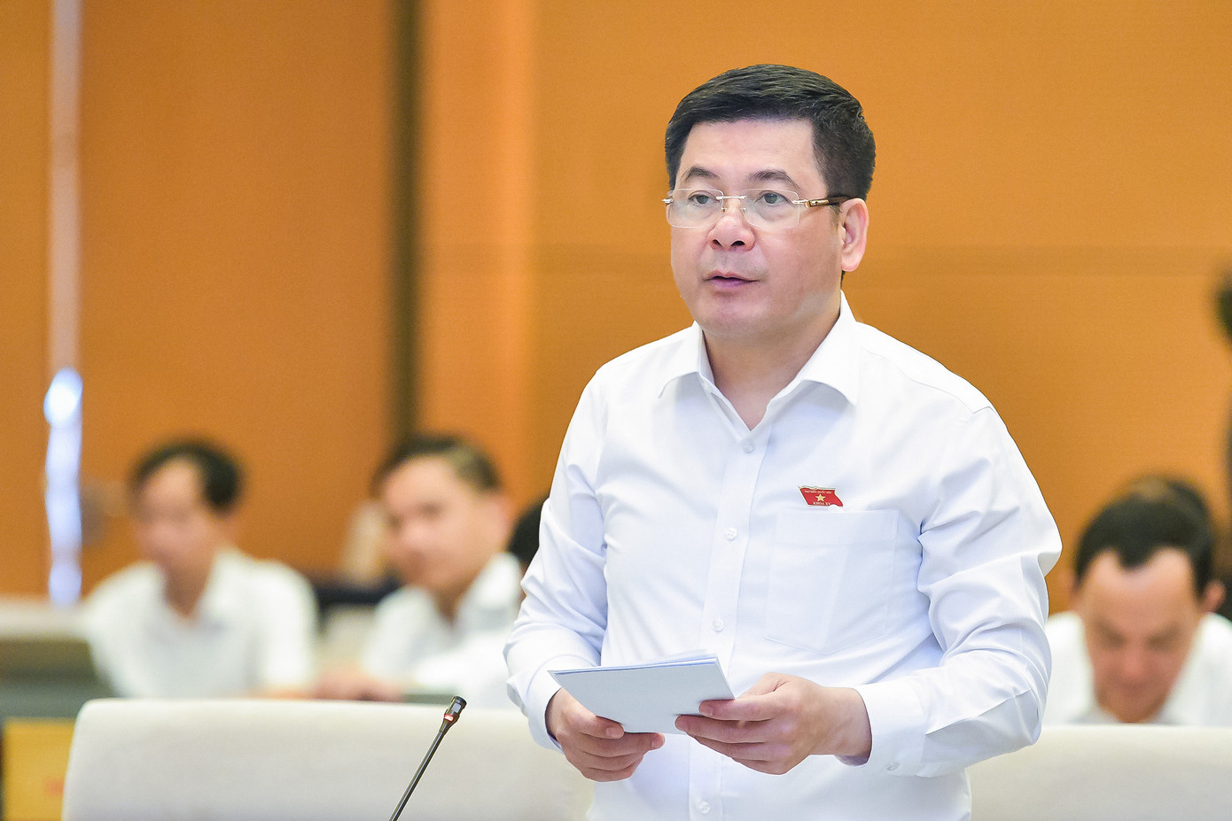 Bộ trưởng Công Thương Nguyễn Hồng Diên