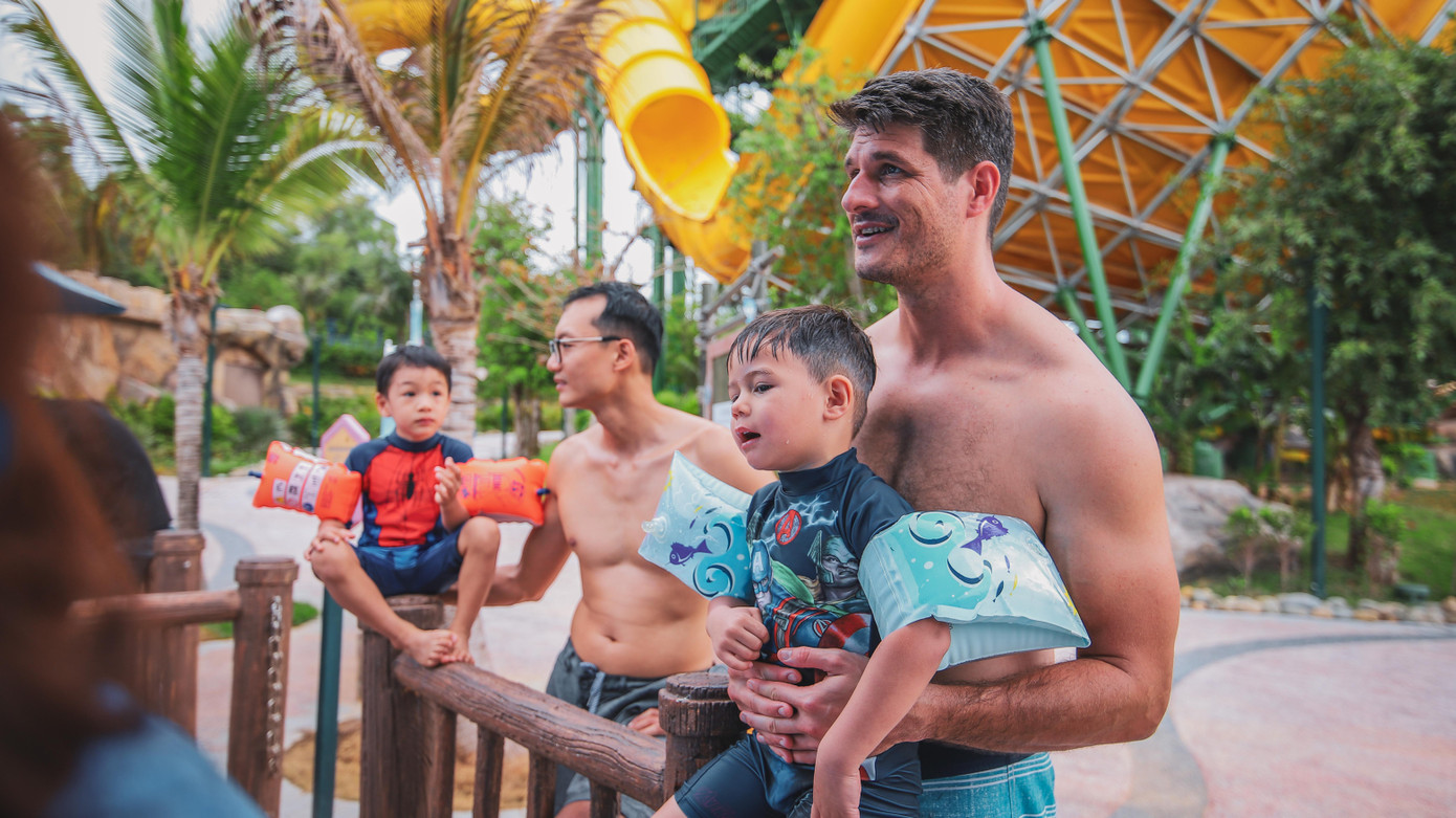 Khách quốc tế không cần hộ chiếu vắc xin, chỉ cần xét nghiệm khi du lịch Việt Nam Khách quốc tế không cần hộ chiếu vắc xin, chỉ cần xét nghiệm khi du lịch Việt Nam