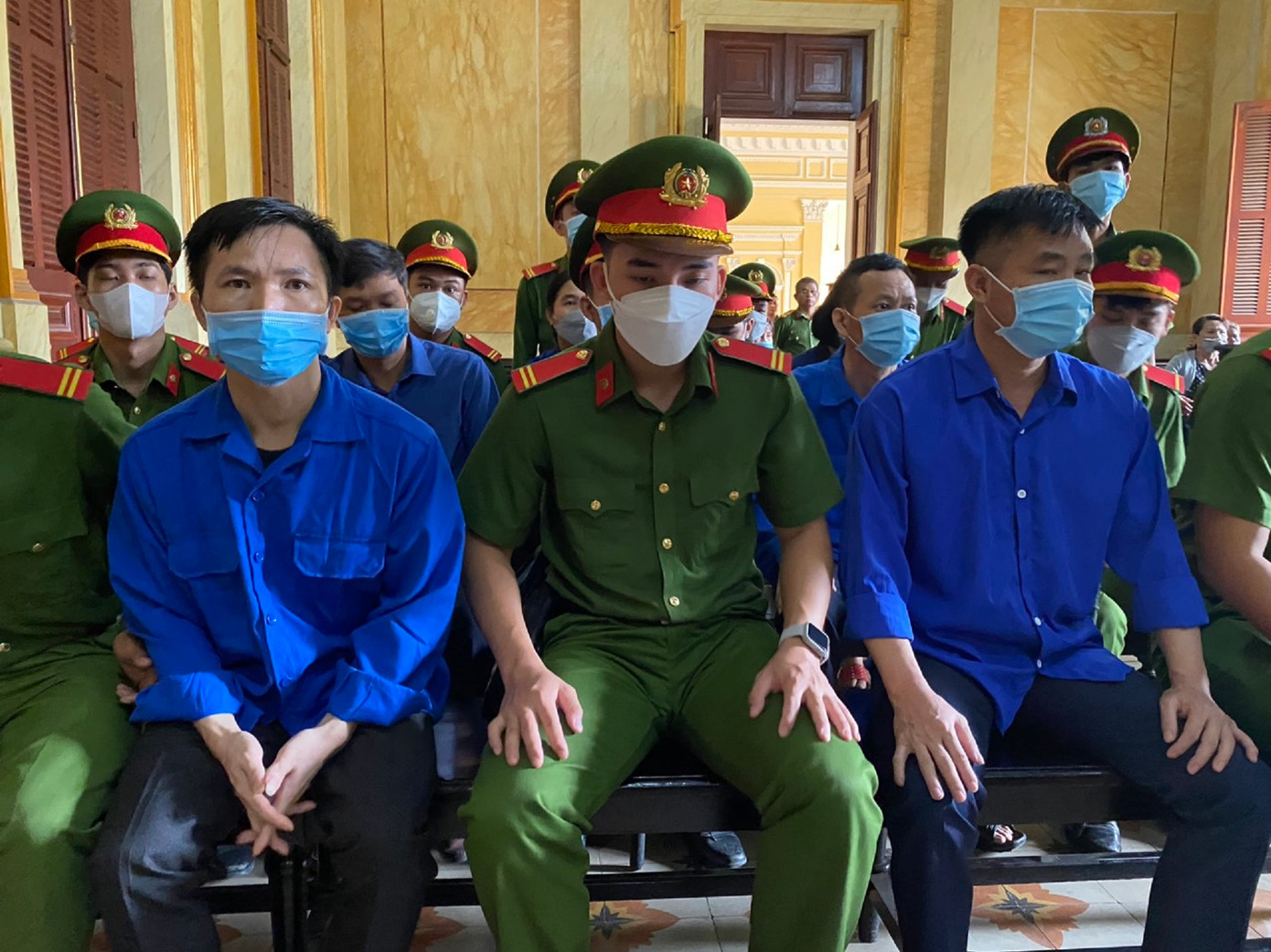 Các bị cáo tại phiên tòa Các bị cáo tại phiên tòa