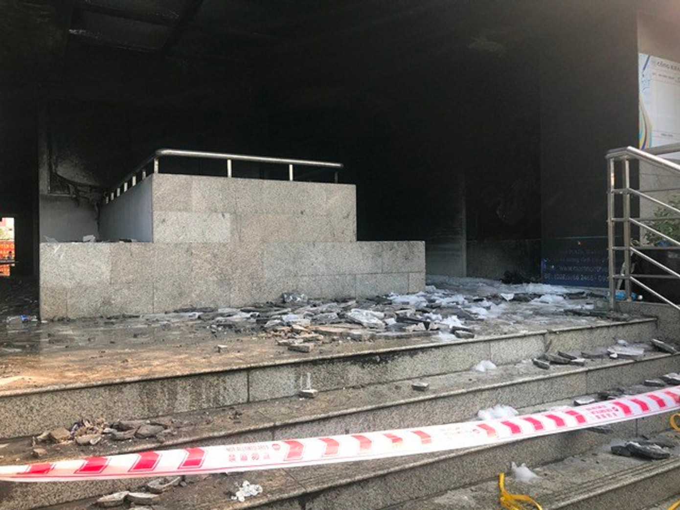 Hiện trường vụ cháy. Hiện trường vụ cháy.