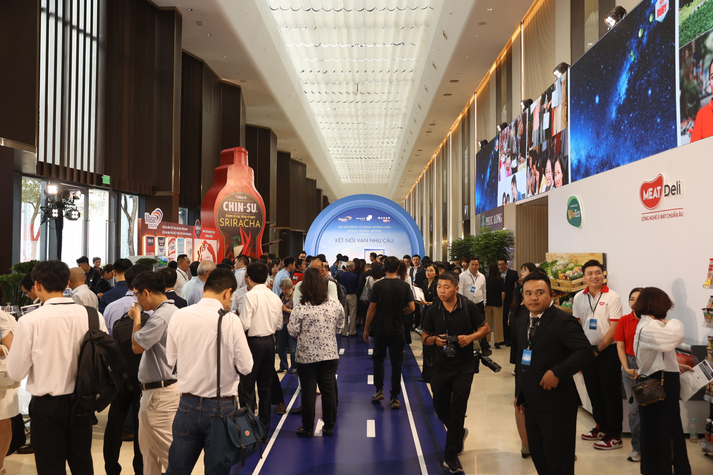 ĐHĐCĐ thường niên năm 2024 của Masan thu hút sự quan tâm của các khách hàng, nhà đầu tư và giới báo chí. ĐHĐCĐ thường niên năm 2024 của Masan thu hút sự quan tâm của các khách hàng, nhà đầu tư và giới báo chí.