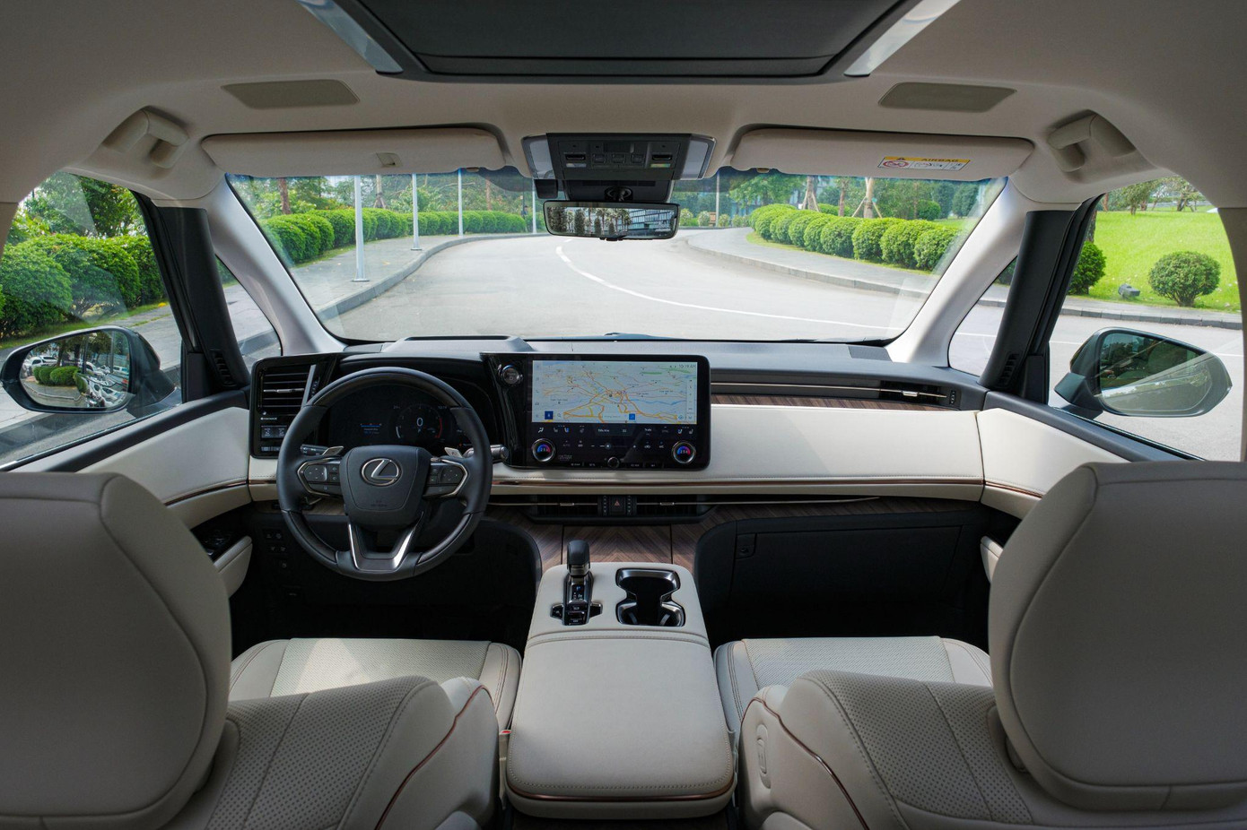 Khoang lái với triết lý “Tazuna - Lấy con người làm trung tâm” Khoang lái với triết lý “Tazuna - Lấy con người làm trung tâm”