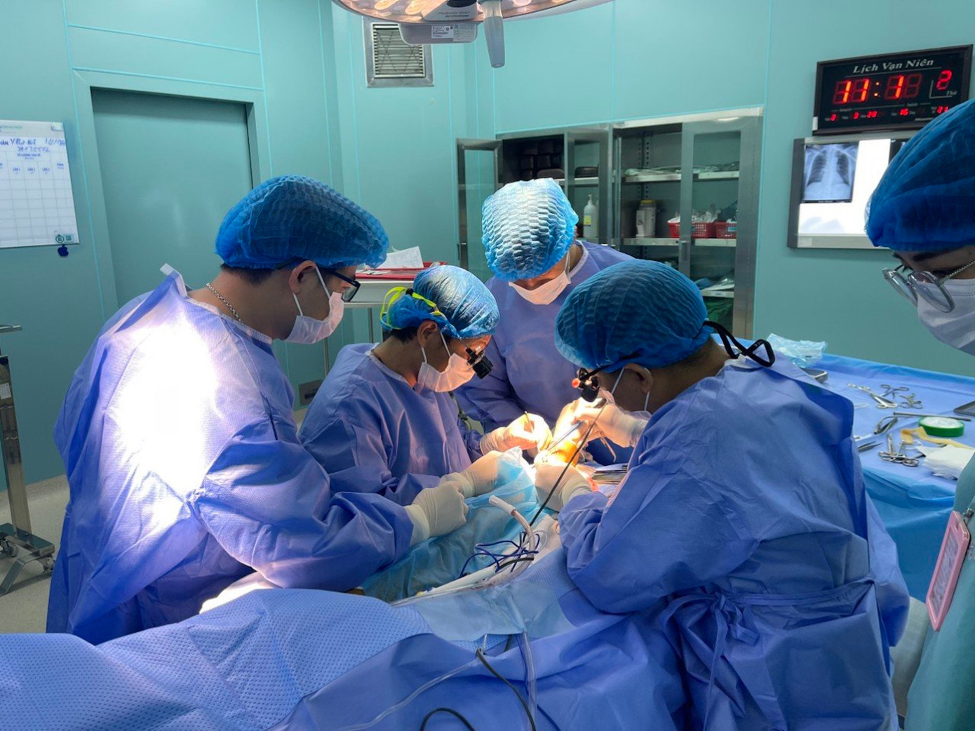 Kỹ thuật chuyển vạt da vi phẫu cứu bệnh nhân lần đầu tiên được thực hiện tại bệnh viện ở tỉnh này Kỹ thuật chuyển vạt da vi phẫu cứu bệnh nhân lần đầu tiên được thực hiện tại bệnh viện ở tỉnh này