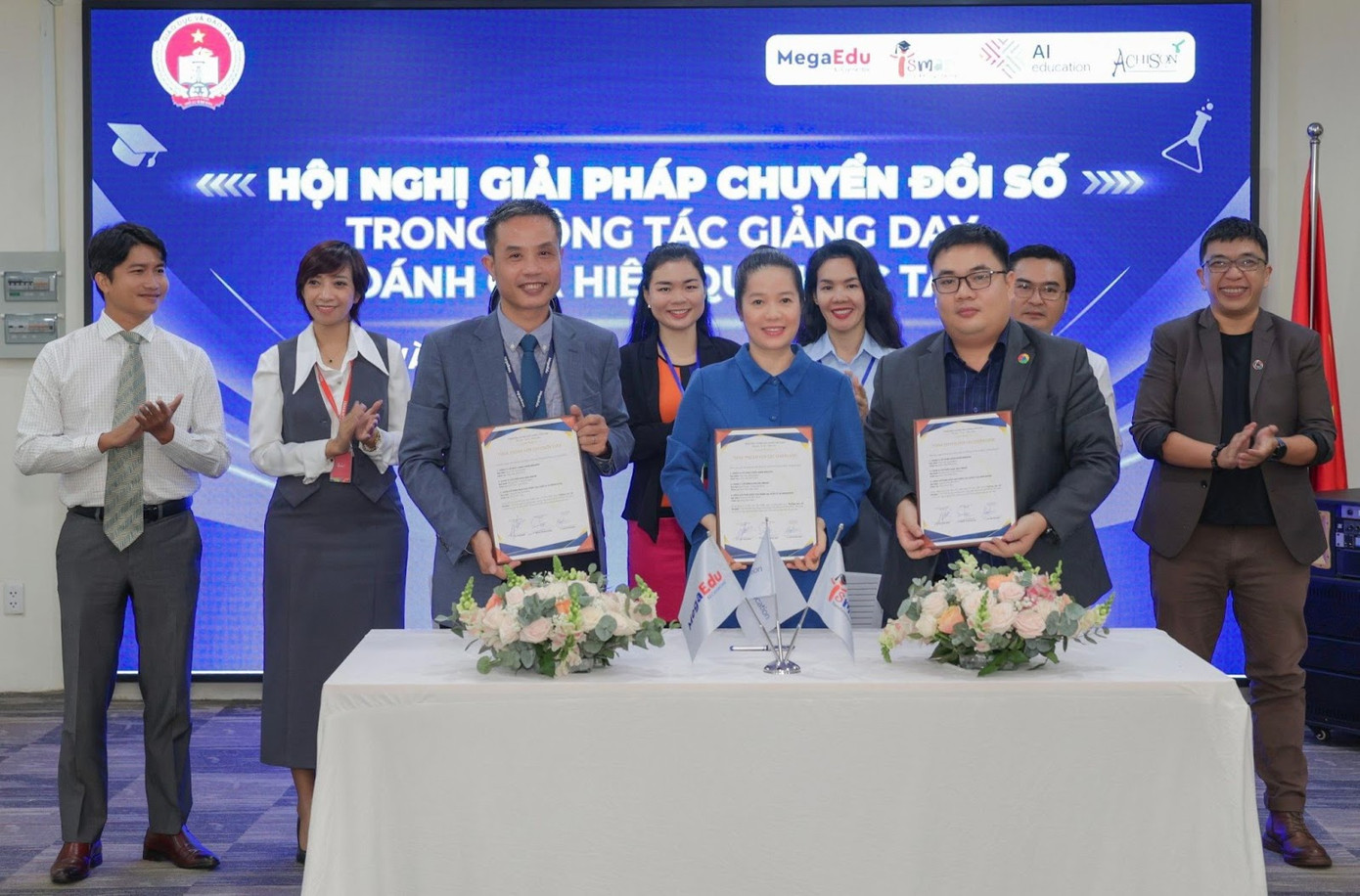 Lễ ký kết hợp tác giữa công ty MegaEdu, iSMART Education và AI Education tại TP HCM đã diễn ra thành công tốt đẹp