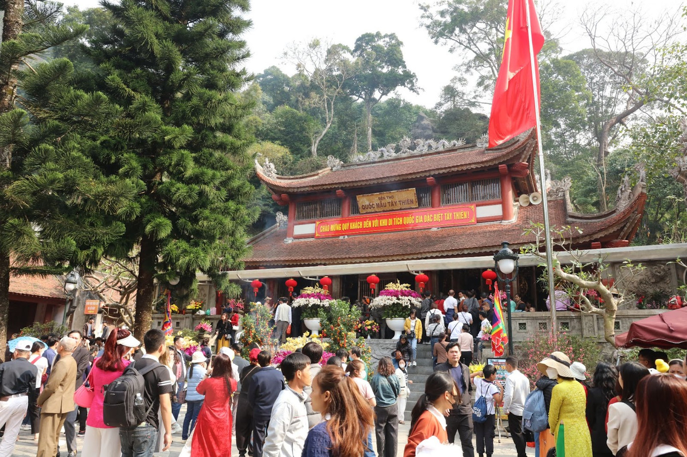 Đền thờ Quốc Mẫu - điểm chiêm bái chính của khu danh thắng Tây Thiên