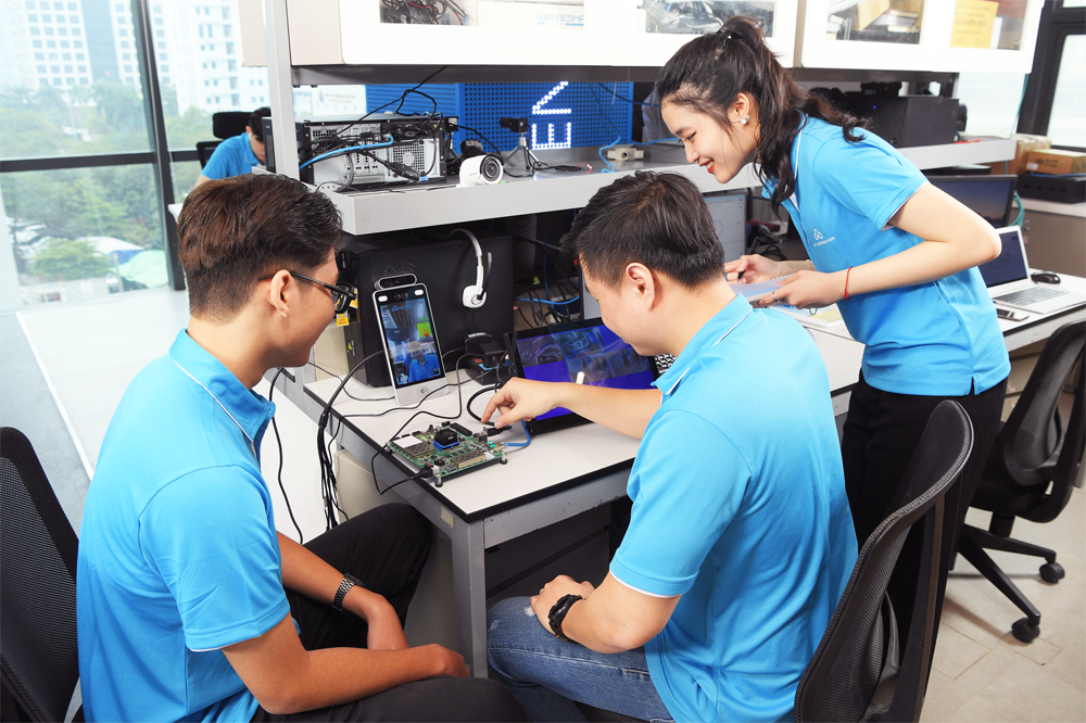 Sinh viên có cơ hội thực tập và nghiên cứu khoa học tại Viện Nghiên cứu ứng dụng Công Nghệ CMC (CMC ATI) Sinh viên có cơ hội thực tập và nghiên cứu khoa học tại Viện Nghiên cứu ứng dụng Công Nghệ CMC (CMC ATI)