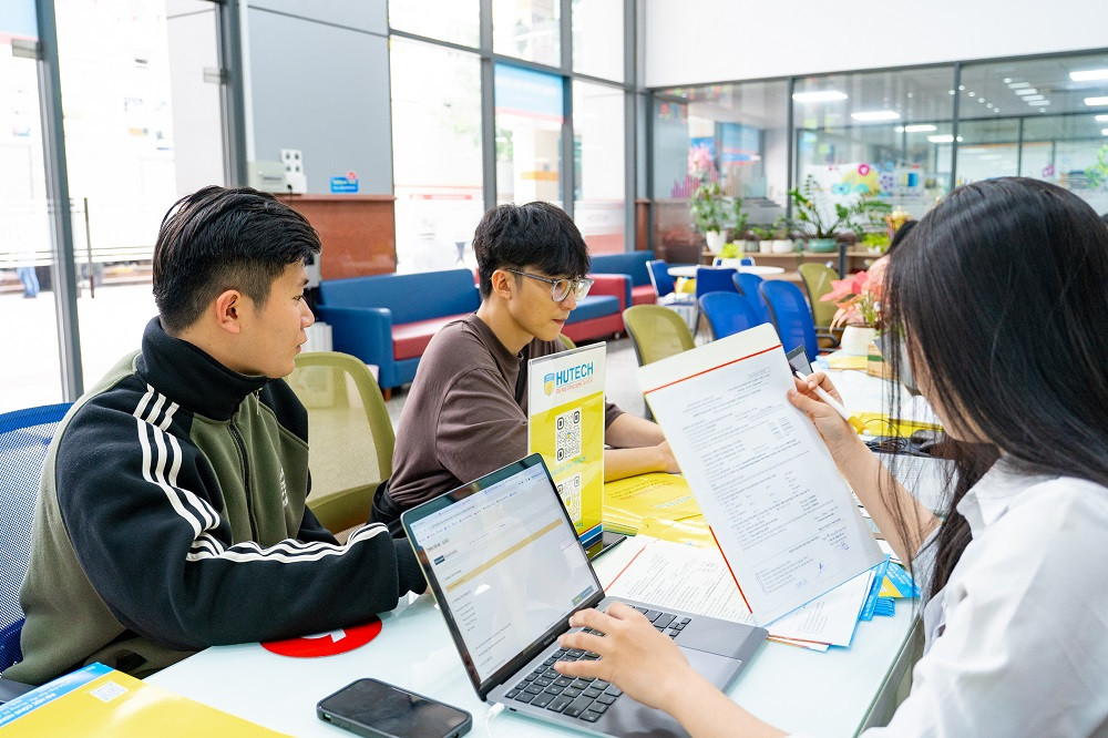 Thời gian nhận hồ sơ xét tuyển học bạ tại HUTECH đến 31/5