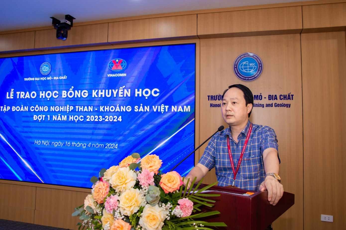 PGS.TS Triệu Hùng Trường - Phó Hiệu trưởng trường Đại học Mỏ - Địa chất gửi lời cảm ơn chân thành tới Tập đoàn TKV đã đồng hành và hỗ trợ nhà trường.