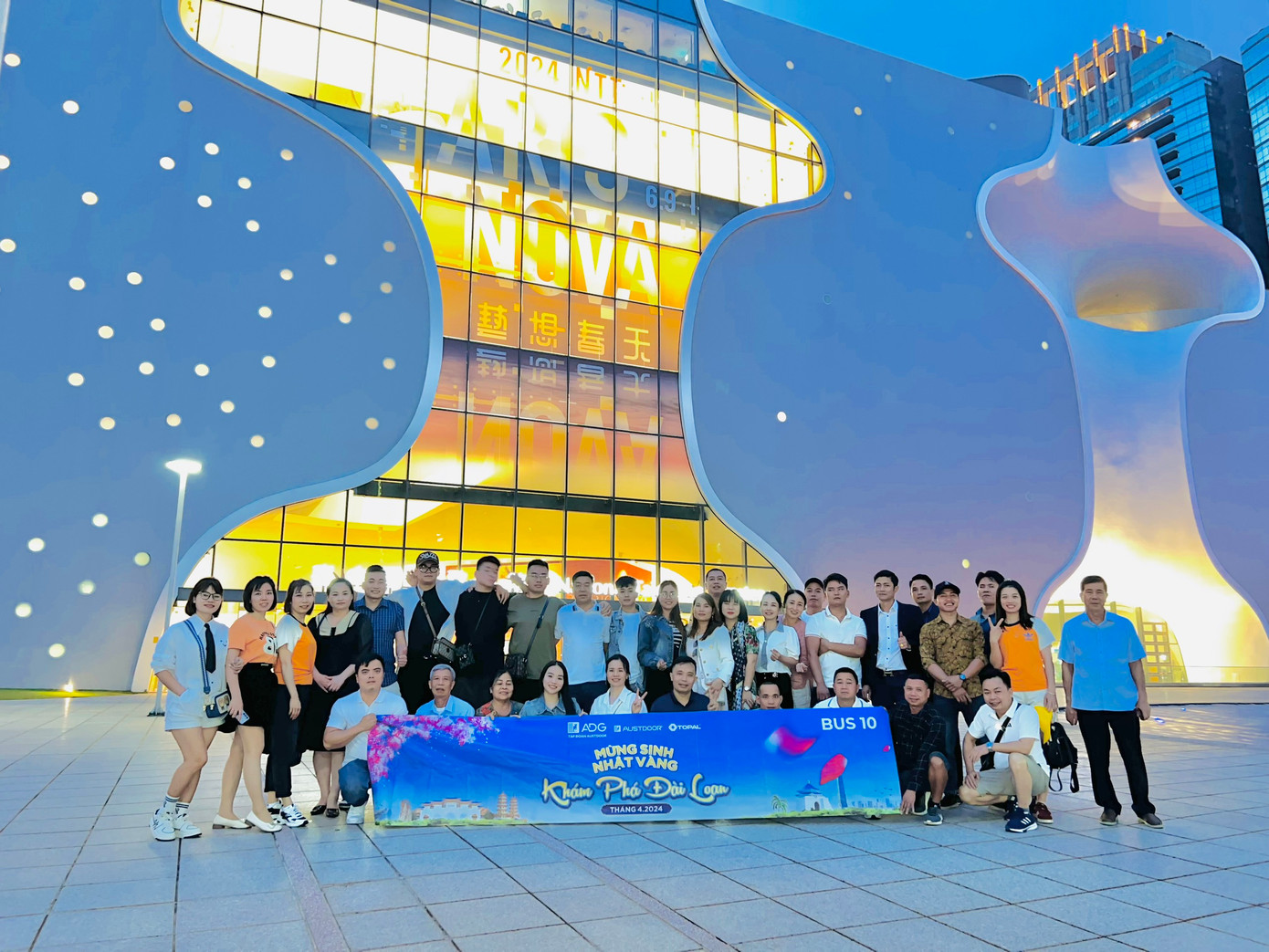 Các Nhà phân phối &amp; Đại lý được trải nghiệm, thăm quan các điểm đến nổi tiếng Đài Loan (Trung Quốc).