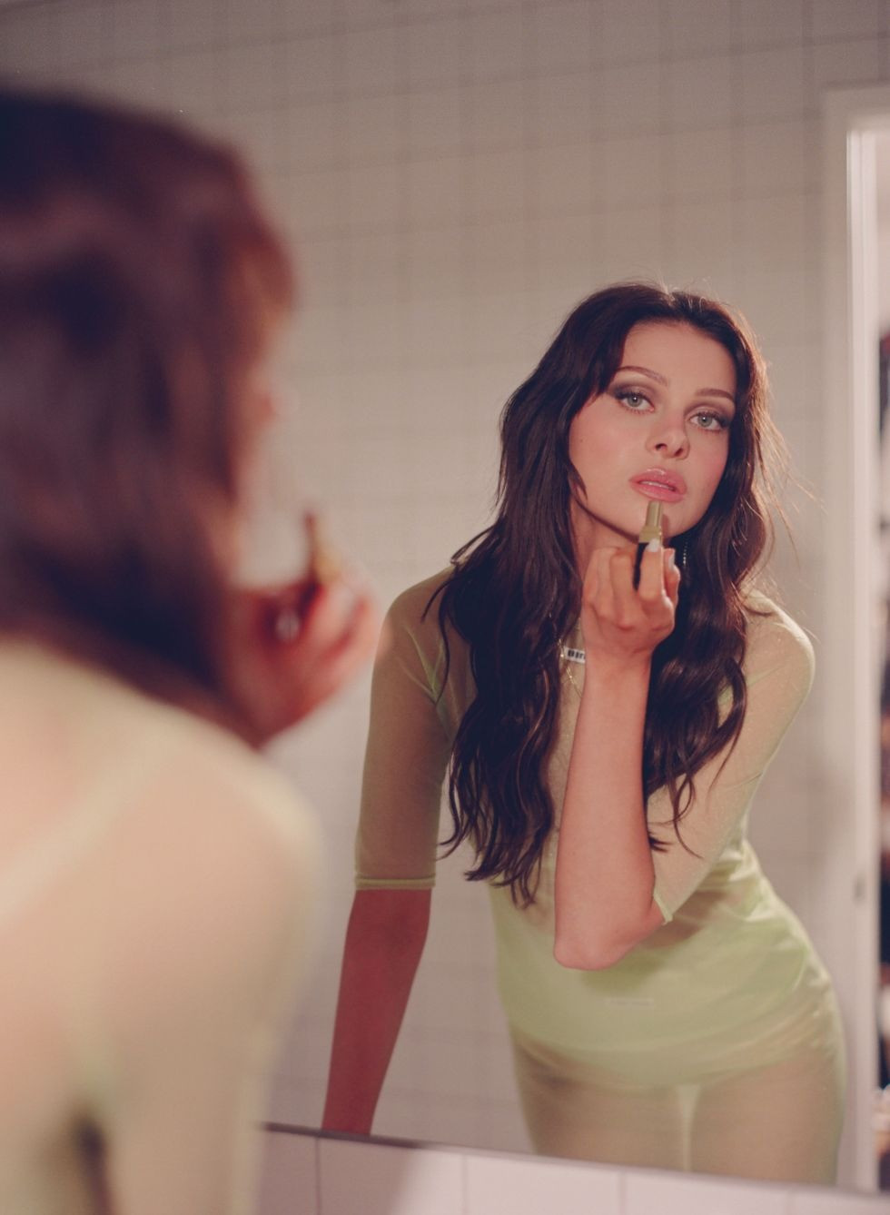 Nicola chưa muốn sinh con ngay. Ảnh: Cosmopolitan UK. Nicola chưa muốn sinh con ngay. Ảnh: Cosmopolitan UK.